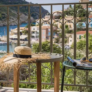 Chromata Assos Kefalonia Hotel